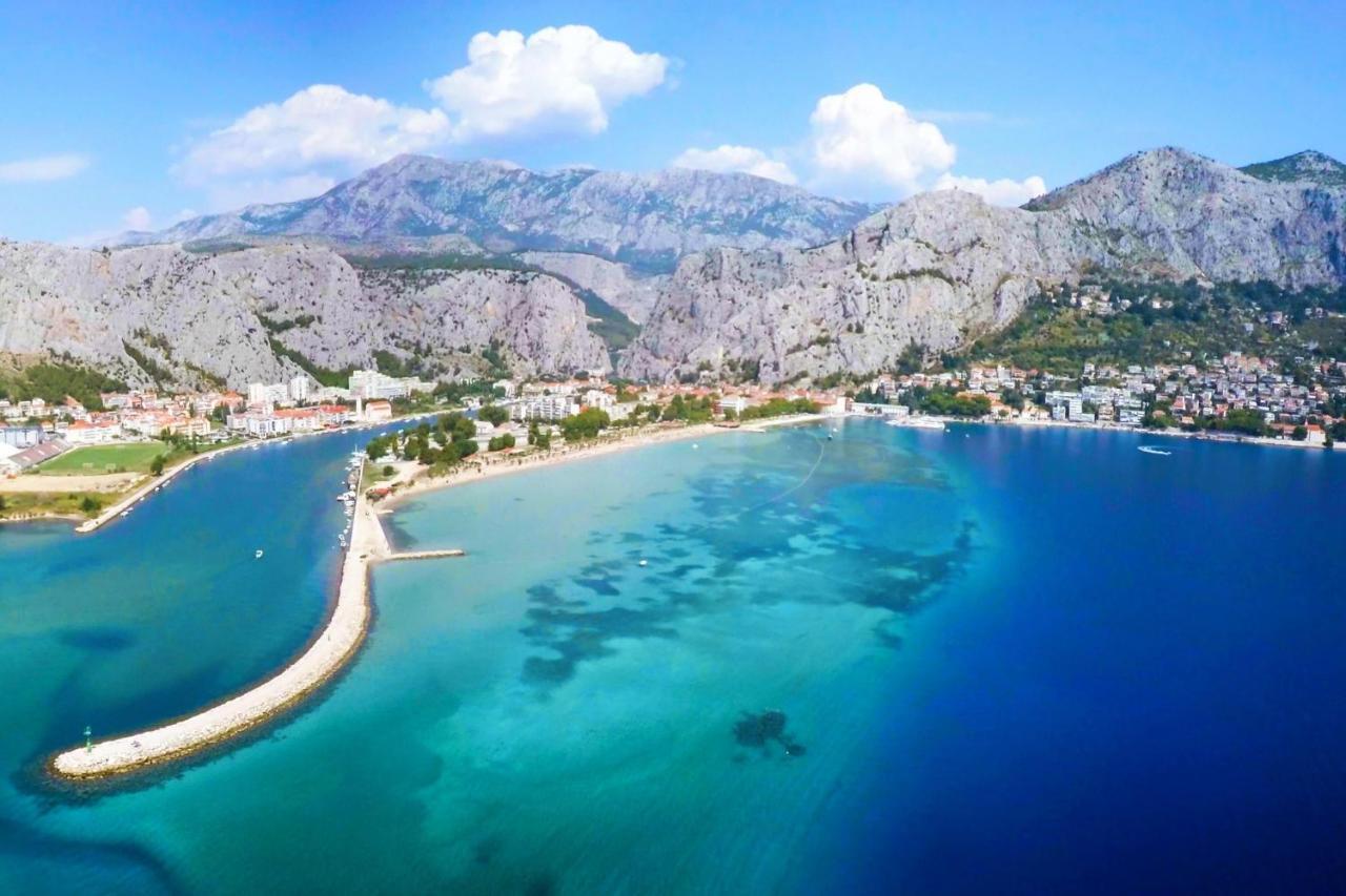 & Restaurant Galeb * Marusici (Split-Dalmatia)