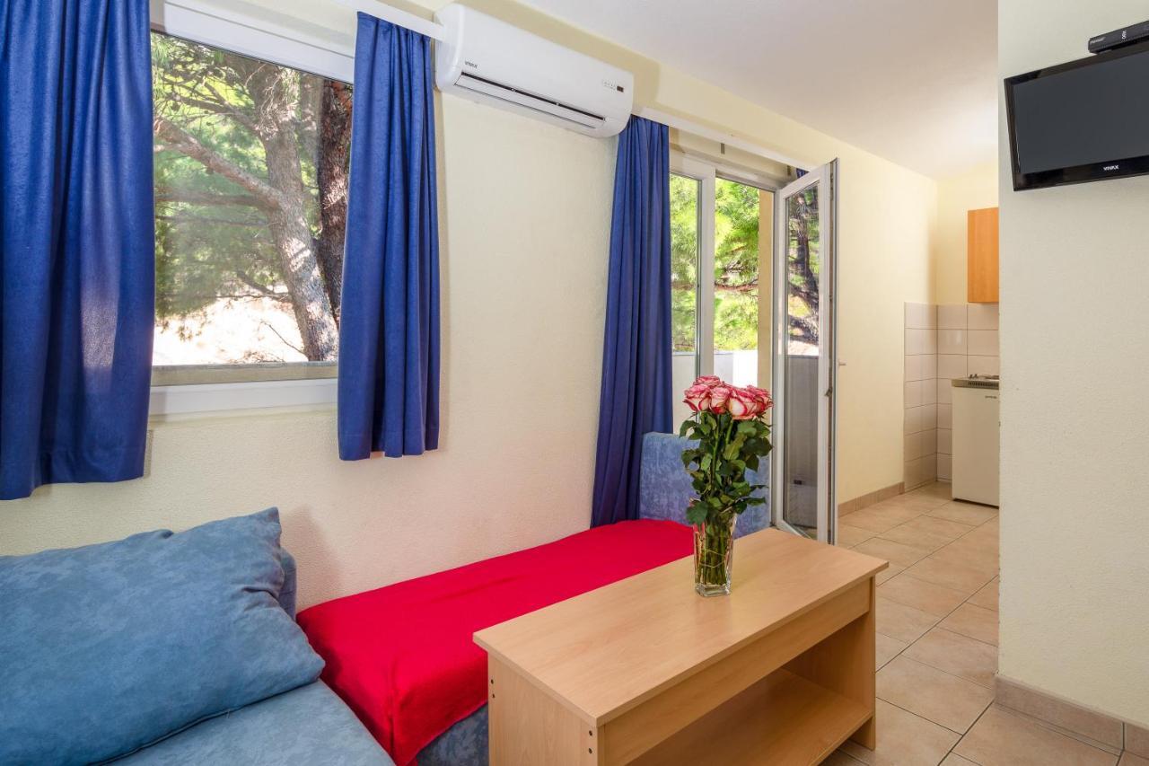 & Restaurant Galeb Marusici (Split-Dalmatia)